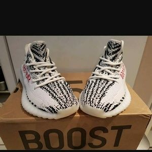 Yeezy V2 Zebra